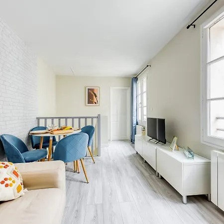 Duplex I Parking Offert I Rer 3Min I Paris 15Min Lägenhet